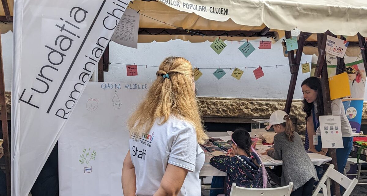 30 de ONG-uri și-au dat mâna pentru evenimentul „ConectONG. Târgul cu Povești de Bine”, din Piața Muzeului