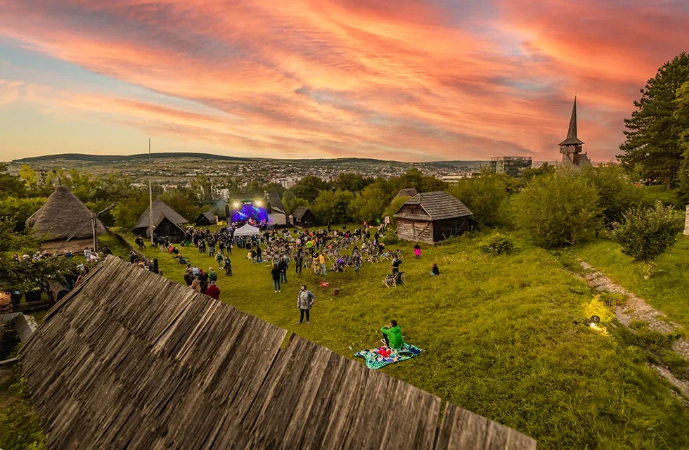 „Întâlniri pe prispă” și alte acivități din cadrul Jazz in the Park