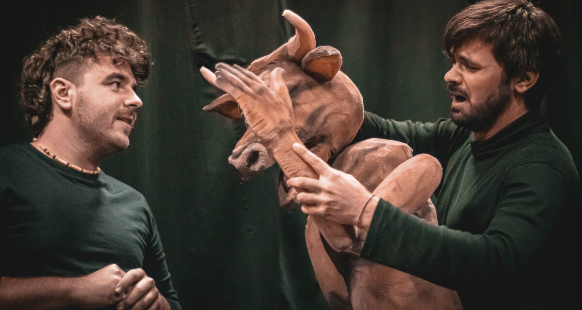 Teatrul Magic Puppet deschide stagiunea de toamnă cu două premiere și o lansare de carte