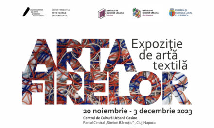 Expoziția „Arta Firelor”, de la UAD prezintă tehnici de transpunerea a artelor textile