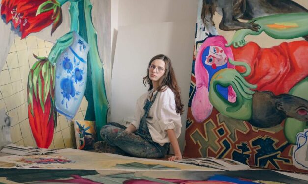 Pictorița Ioana Tocoaie duce mai departe evenimentele culturale de sub acoperișul Meron Horea, cu expoziția „Unseen By The Naked Eye”