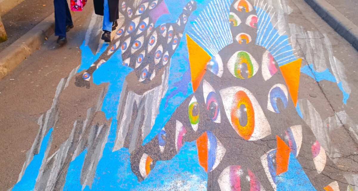Întâlnire informală între pionii artei stradale din Cluj-Napoca, în legătură cu „Asphalt Art Initiative”, la Booha Bar