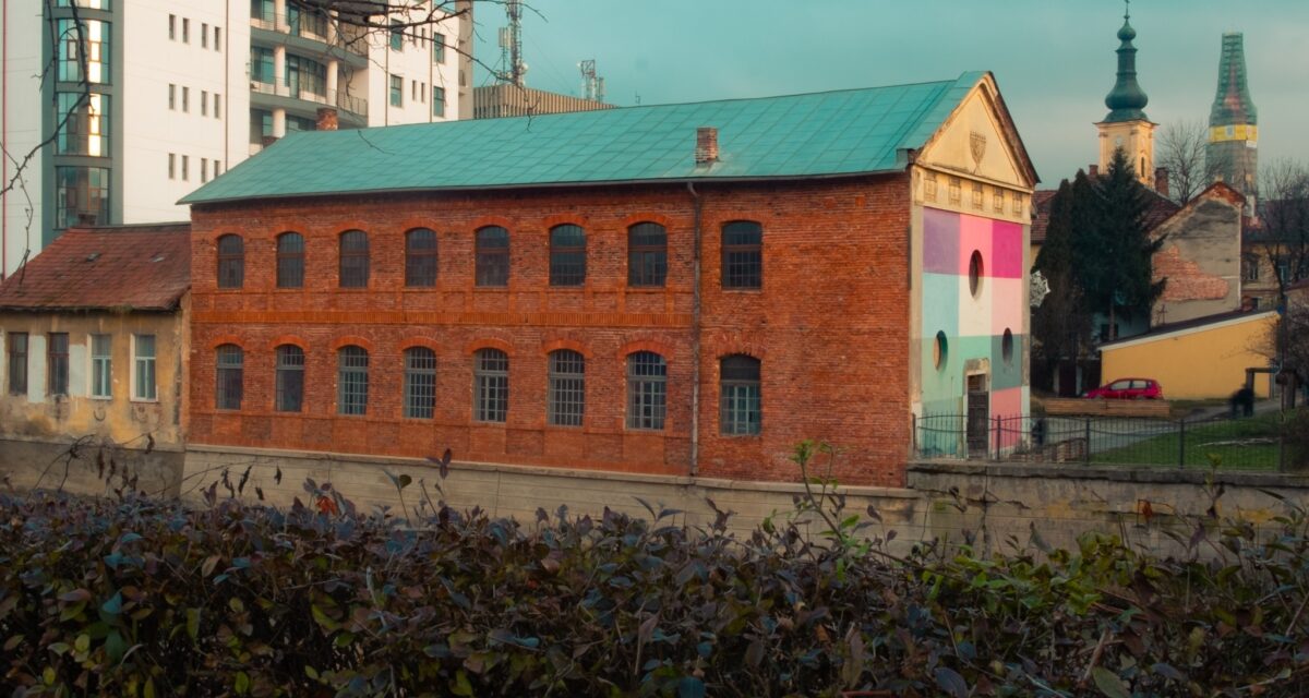 Victimele Holocaustului, comemorate la Casa Tranzit, printr-o proiecție de film și un spectacol de teatru