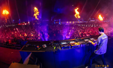 O altă zi record pentru UNTOLD Dubai: Primul mega-festival din Emiratele Arabe Unite a adus împreună peste 50.000 de fani. Surpriza zilei, o colaborare între Hardwell – Armin van Buuren
