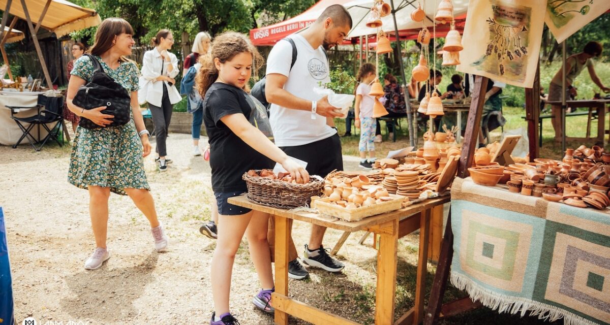(UPDATE Program) // Prima ediție a „IARMAROC la Sat – Festivalul Creației și Artelor” își găsește locul în Parcul Etnografic „Romulus Vuia”, după mijlocul lunii mai