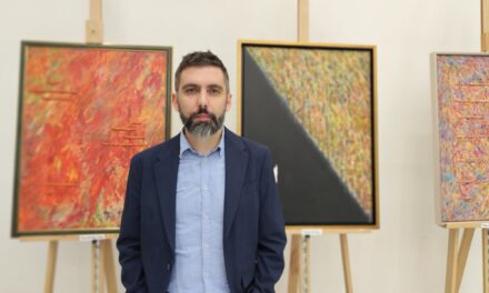 „Incursiune în Universul interior al omului”, expoziția de pictură a lui Tudor Şoimuşan, despre Universul interior și psihicul uman, la Centrul pentru Tineret Cluj-Napoca