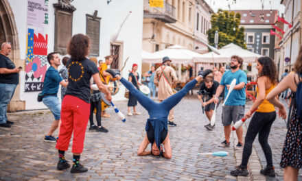 Circus Fairies vă invită în 23 – 25 august, la Cluj Circus Days, primul festival de circ contemporan din România, aflat la a 2-a ediție. Programul întreg al evenimentului