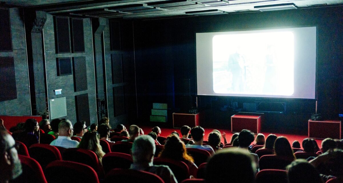 „Anul Nou care n-a fost”, „Săptămâna Mare” și „Ext. Mașină. Noapte”, în programul Nopții Albe a Filmului Românesc. Evenimentul are loc în 13 septembrie la București, Cluj-Napoca și Timișoara
