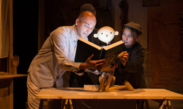Primele spectacolele ale anului 2025 la Teatrul de Păpuși „Puck”: „Én vagyok Pinokkió” / „Eu sunt Pinocchio” și „O poveste de Crăciun”