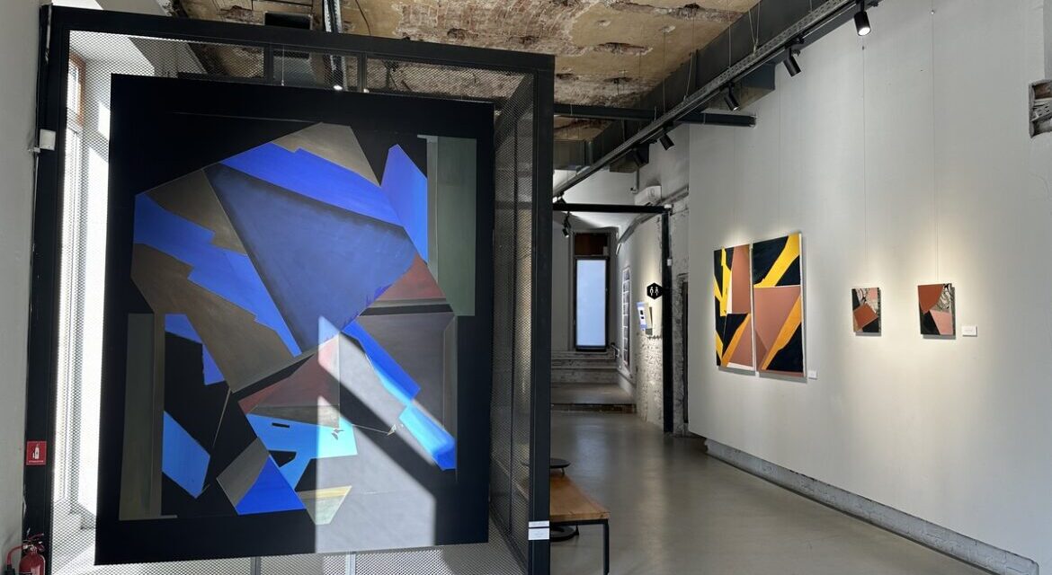 Arta întâlnește designul: merongallery.ro conectează artiști contemporani cu proiecte de amenajare