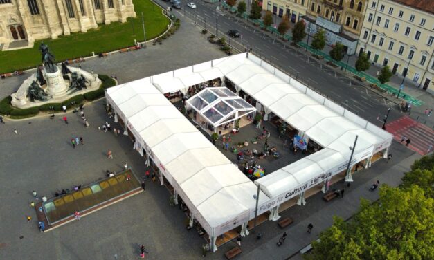 Festivalul Internațional de Carte Trasilvania (FICT) 2025: Poveștile care ne țin treji. Întâlniri, discuții și cărți care construiesc viitorul