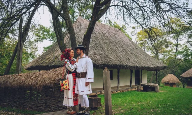 Festivalul Toamnei 2025: Prepararea silvoiței, a bucatelor tradiționale și alte obiceiuri vechi, în Parcul Etnografic din Cluj
