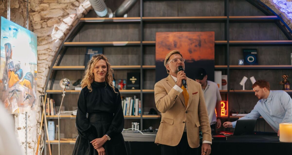 300 de vizitatori la deschiderea noii galerii de artă independentă „DIMIR & SON”. Programul evenimentelor din ianuarie 2026