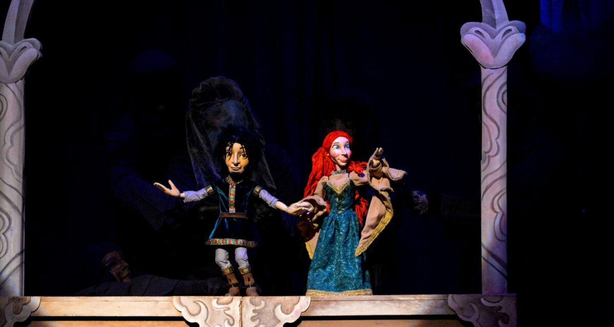 Frumoasa poveste a prințesei Aurora, pe scena Teatrului de Păpuși „Puck”, în weekend