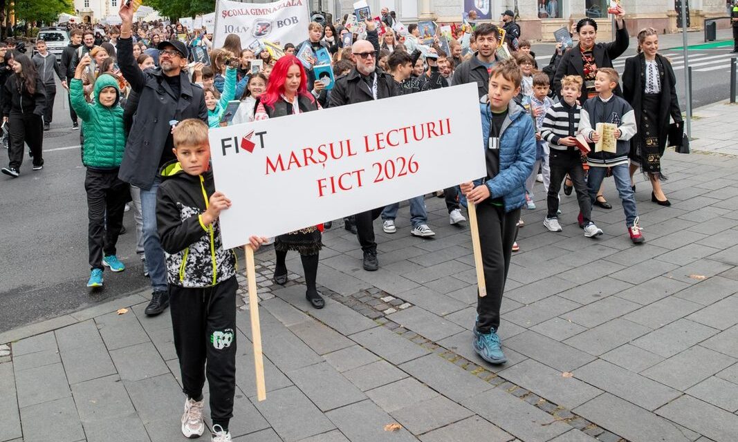 Peste 1.000 de copii au deschis „<strong>Festivalul Internațional de Carte Transilvania</strong>” 2026 cu „Marșul Lecturii”: „Clujul citește!”
